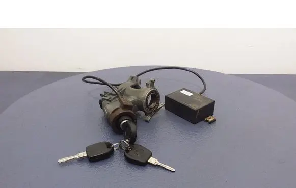 Volkswagen Transporter - Caravelle T4 Ignition lock 357905851