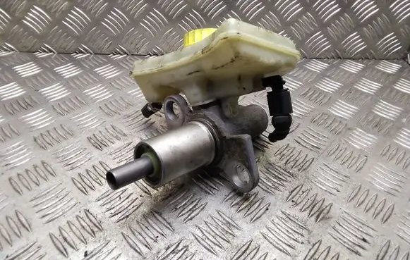 Audi A4 S4 B6 8E 8H Master brake cylinder 8E0611301C