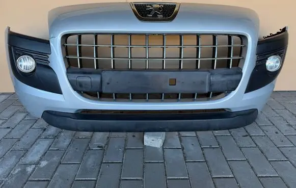 Peugeot 3008 I Front bumper 