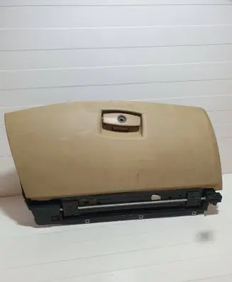 BMW 5 E60 E61 Glove box 7034080 121451