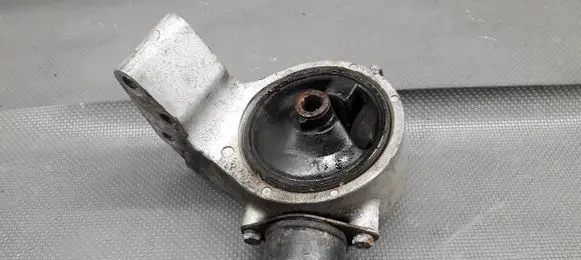 Mitsubishi Galant Eterna Engine mount vacuum valve 