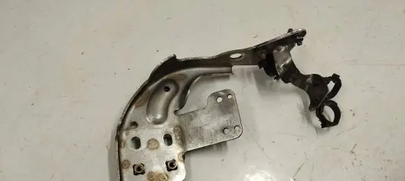 Volvo S60 Other engine bay part 31697445