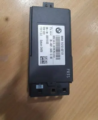BMW 5 F10 F11 Seat heating relay 9212437