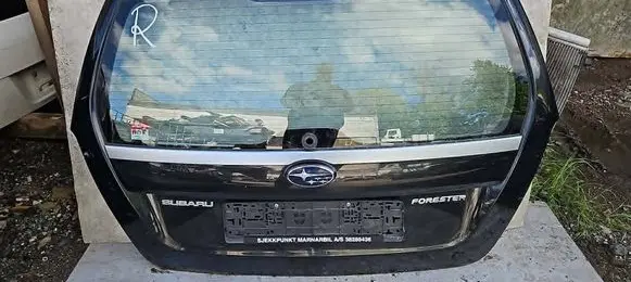 Subaru Forester SG Tailgate/trunk/boot lid 
