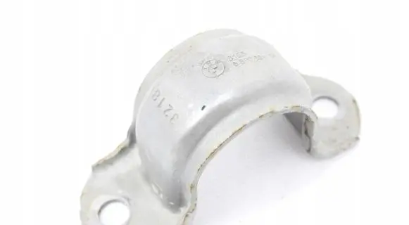 BMW 4 G22 G23 G24 G26 Sway bar bush bracket, front 6890581
