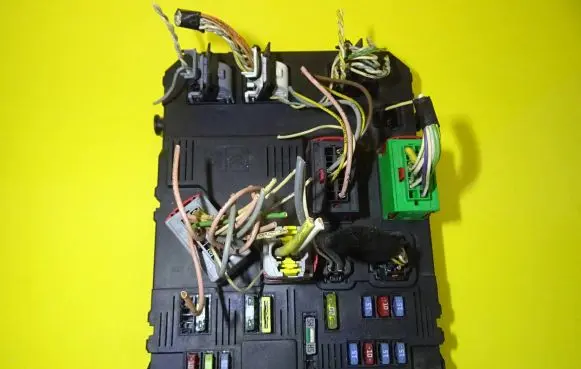 Peugeot 407 BSM Control unit 9655708480 S120104600L