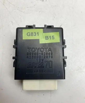 Toyota Auris E210 Window wiper relay 8594002060