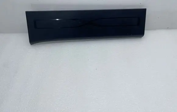 Tesla Model X Rear sill trim cover 105318900F