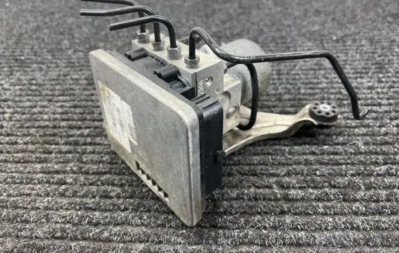 BMW 5 G30 G31 ABS Pump 6884575 23122010 54087382B