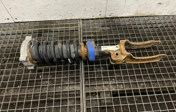 Porsche Cayenne (9PA) Front shock absorber/damper 7L5412021
