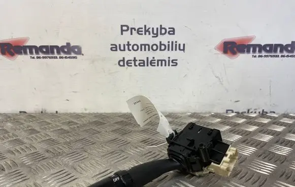 Toyota Avensis T250 Indicator stalk 173650