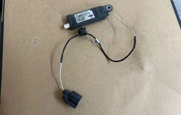 Ford Ranger Aerial GPS antenna EB3T-18C848-BB