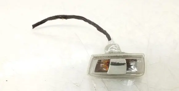 Opel Astra H Front fender indicator light 13252455 13252456