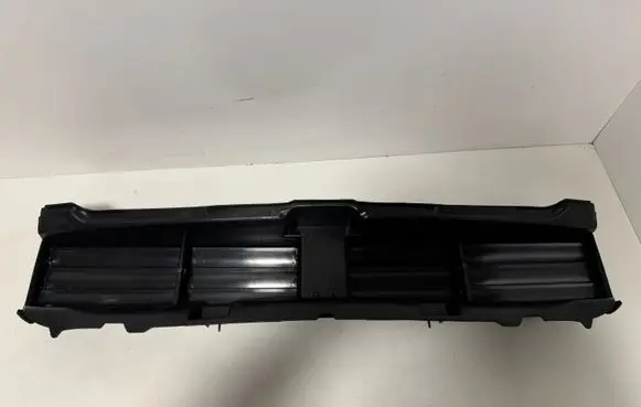 BMW 3 G20 G21 Intercooler air guide/duct channel 51749465187 9465187 51745A22C65