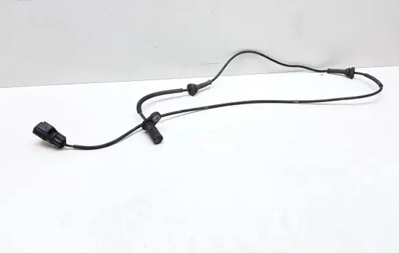 Volvo XC90 ABS brake wheel speed sensor 30773739
