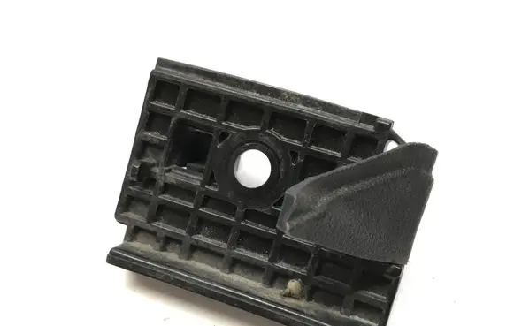 Tesla Model 3 Front bumper mounting bracket 113537600C