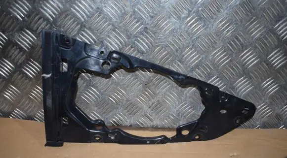 Audi R8 4S Bumper support mounting bracket corner 4S885329455