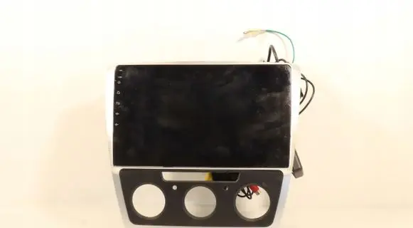 Skoda Octavia Mk2 (1Z) Radio/GPS head unit trim 