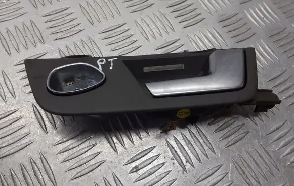 Audi A4 S4 B6 8E 8H Rear door handle trim 8E0839020