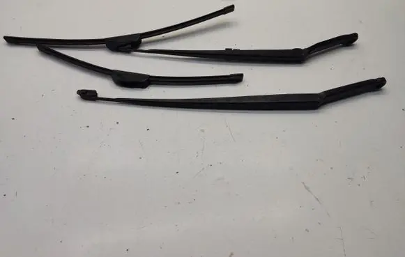 BMW 3 E46 Windshield/front glass wiper blade 