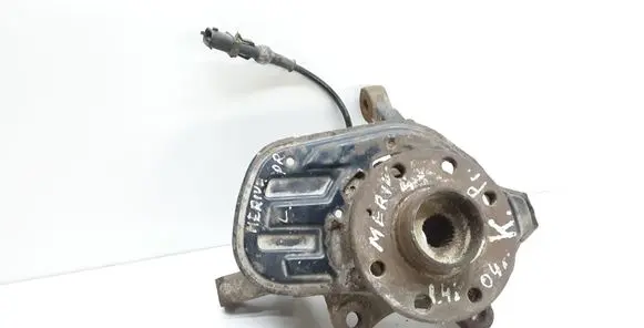 Opel Meriva A Front wheel hub spindle knuckle