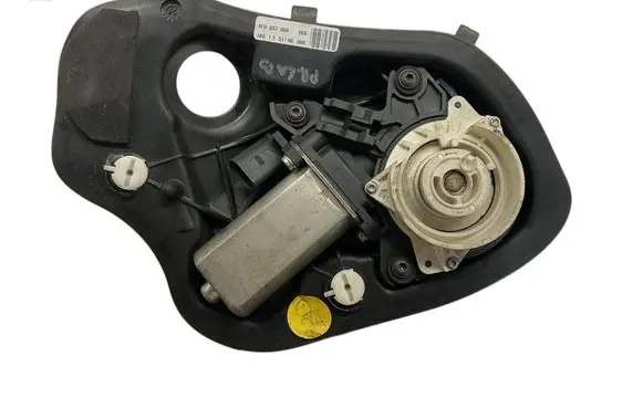 Audi A6 S6 C6 4F Front door soft close latching motor 4F0837004