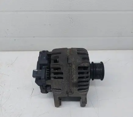 Seat Ibiza IV (6J,6P) Generator/alternator 037903025M 0124325013