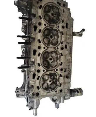 Toyota Avensis T250 Engine head 