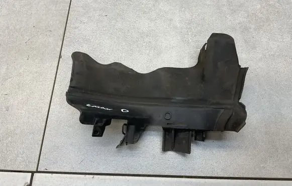 Intercooler air guide/duct channel