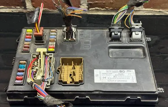 Ford Transit Comfort/convenience module 8C1T14A073BG 5WK48947C