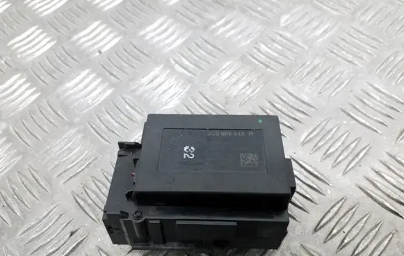 Volkswagen PASSAT B6 Ignition lock 3C0905843R