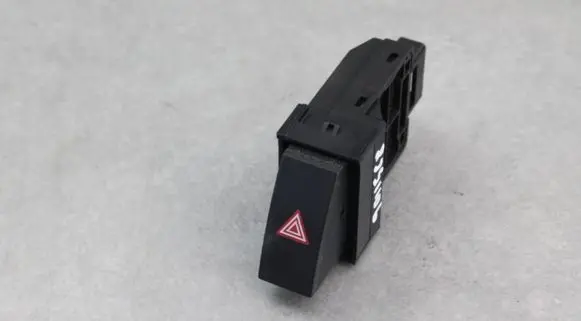 Lexus CT 200H Hazard light switch