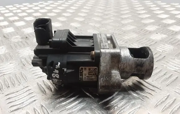 Opel Insignia A EGR valve 55566052