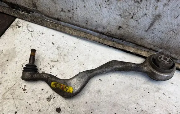 BMW 5 E60 E61 Front control arm AW6082