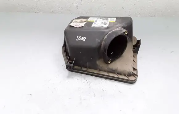 KIA Carens II Air filter box cover 281101D300