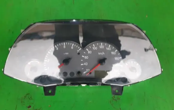 Ford Focus Speedometer (instrument cluster)