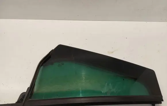 Volkswagen PASSAT B8 Rear vent window glass 3G9845214