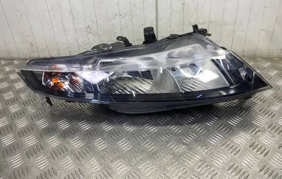 Honda Civic Headlight/headlamp 082171160R