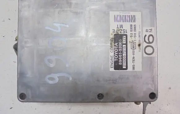 Toyota Yaris Verso Engine control unit/module ECU 89661-52065