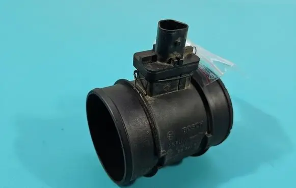 Opel Meriva B Mass air flow meter 0281002940 IMPRK1550769