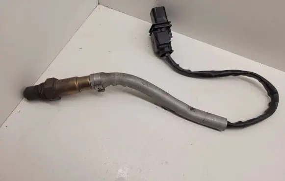 Audi A6 S6 C6 4F Lambda probe sensor 03L906262 0281004083 6041