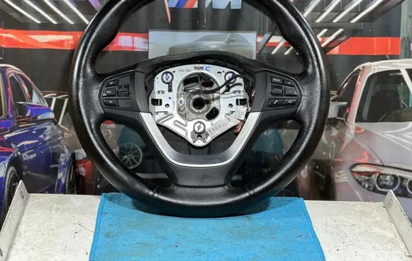 BMW X3 F25 Steering wheel 6793033