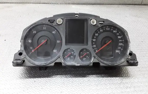 Volkswagen PASSAT B6 Speedometer (instrument cluster) A2C53117394