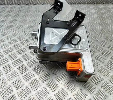 Audi Q4 Sportback e-tron Hybrid/electric vehicle battery fan 1EE963231 1EE963221