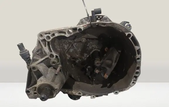 Renault Thalia I Manual 5 speed gearbox 8200106214 8200106215