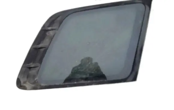 Hyundai Santa Fe Rear side window e243r000019 e243r-000019