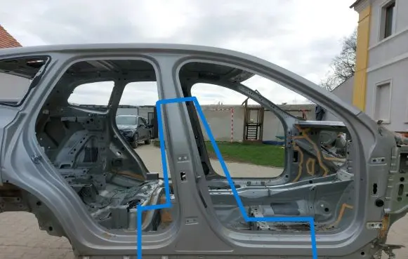 Volvo XC60 Pillar (middle) 