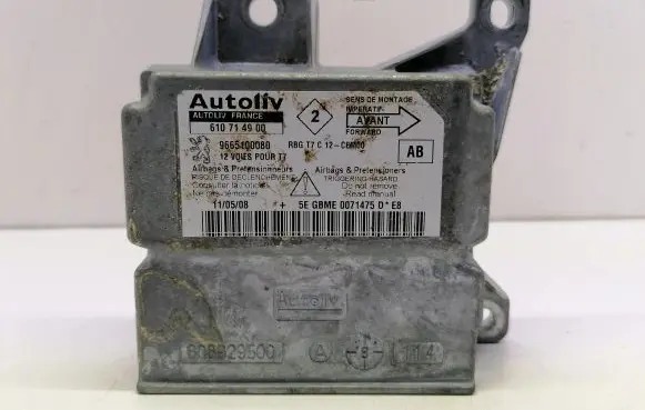 Peugeot 308 SW Airbag control unit/module 610714900 9665100080