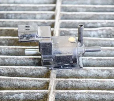 Mitsubishi L200 Turbo solenoid valve