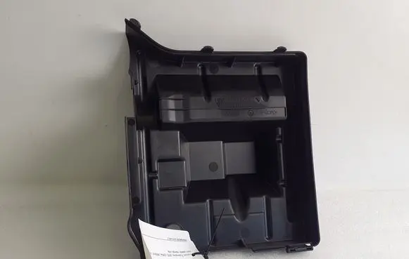 Porsche Panamera (970) Fuse box cover 97061030500 97061030101